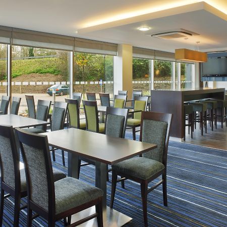 Holiday Inn Express Cambridge Duxford M11 Jct 10 By Ihg Exterior photo