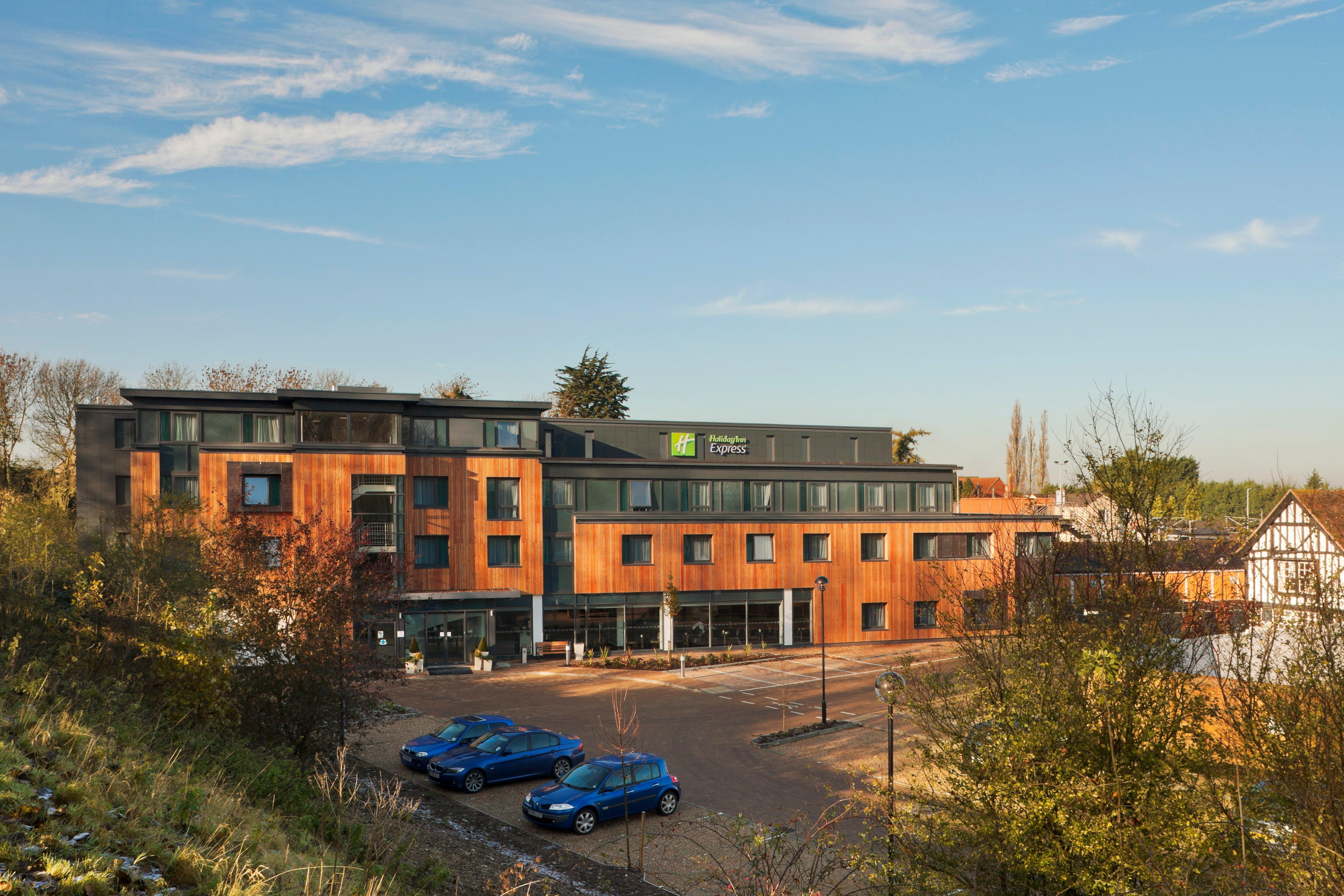 Holiday Inn Express Cambridge Duxford M11 Jct 10 By Ihg Exterior photo