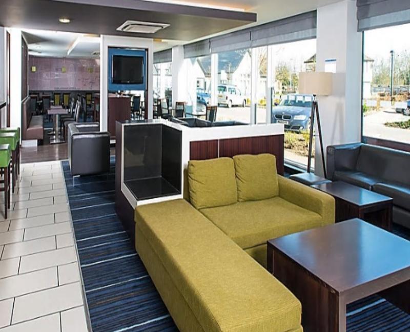 Holiday Inn Express Cambridge Duxford M11 Jct 10 By Ihg Exterior photo