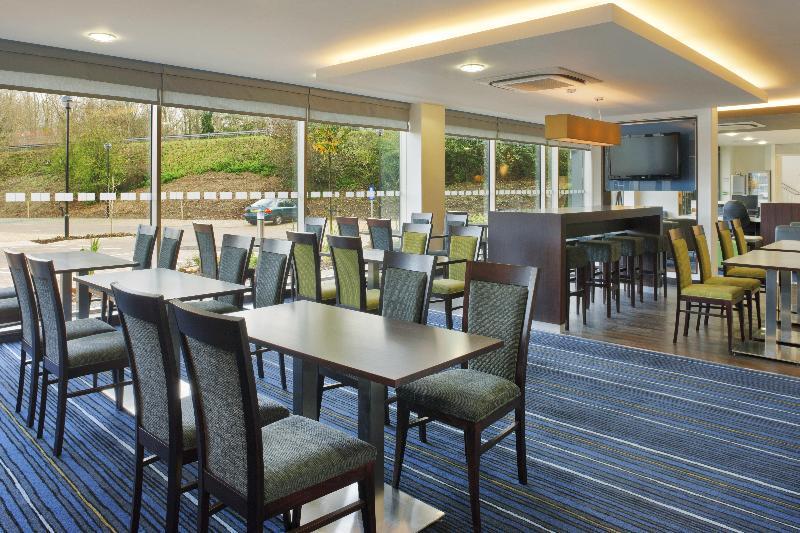 Holiday Inn Express Cambridge Duxford M11 Jct 10 By Ihg Exterior photo